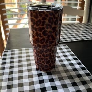 Custom made leopard yeti cup